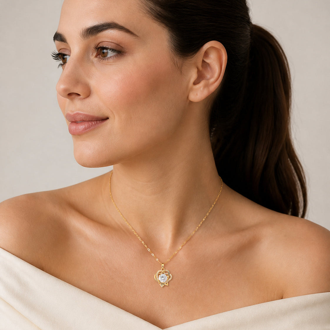 Intertwined Double‑Heart Pendant Necklace With Round Zircon