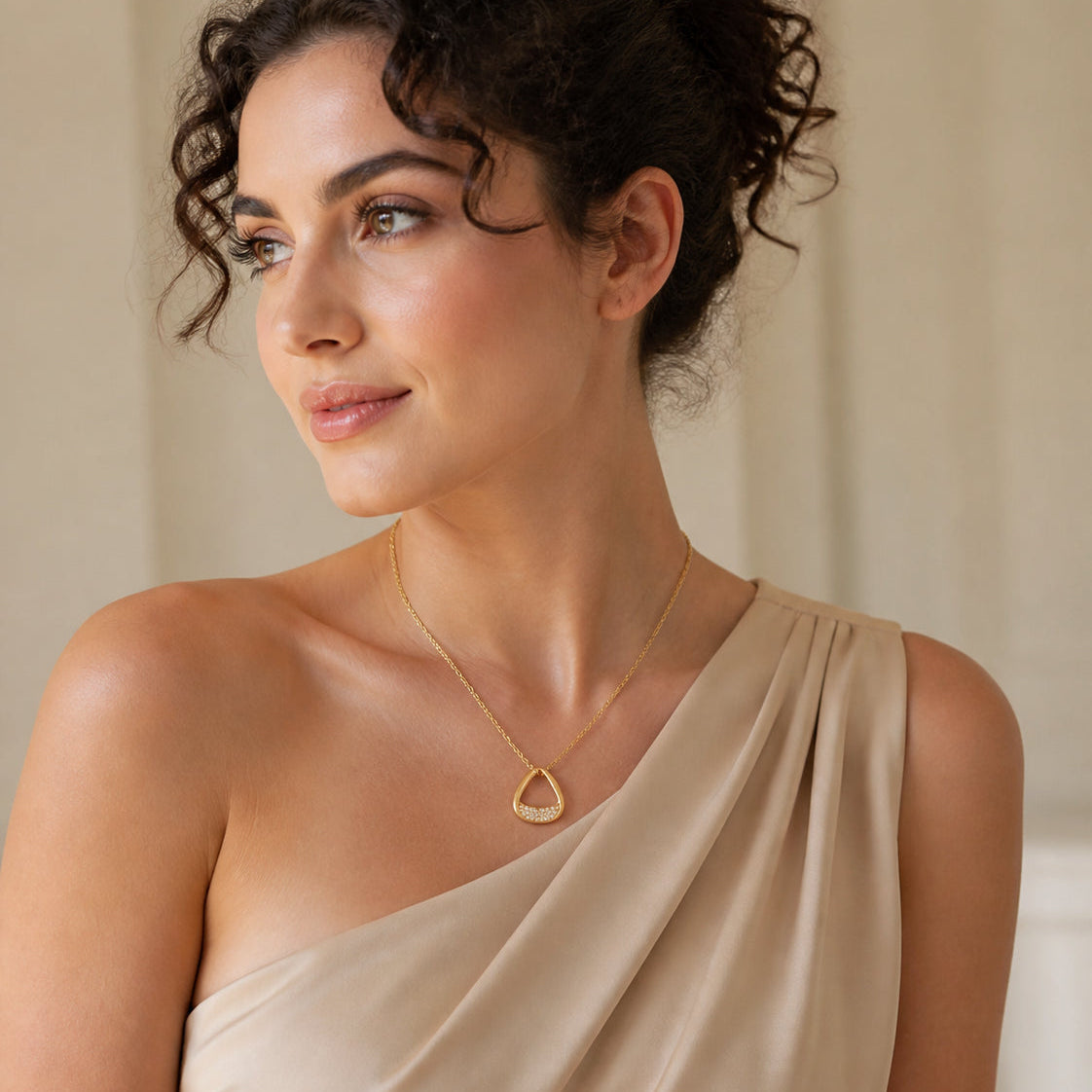 Trinara‑Lume Soft‑Triangle Inner‑Harmony Talisman Necklace